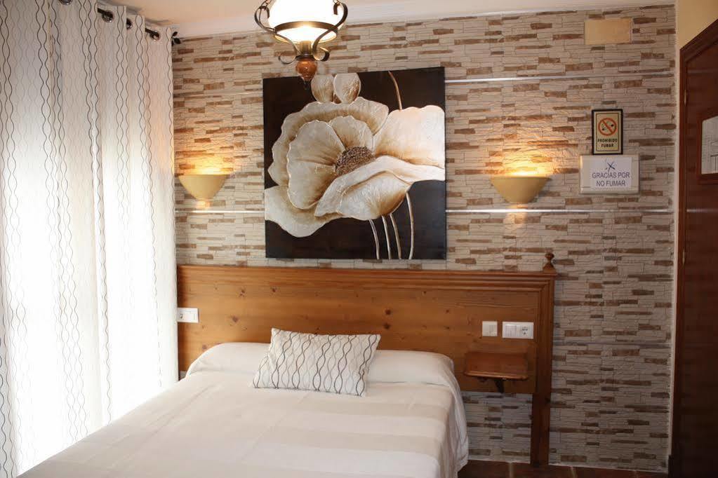 Hostal Costa De La Luz Conil De La Frontera Eksteriør billede