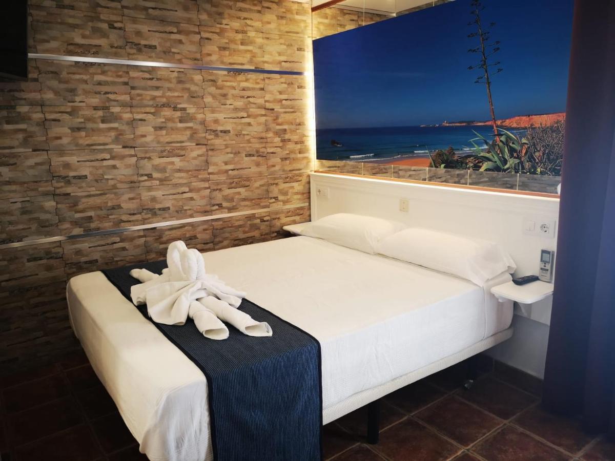Hostal Costa De La Luz Conil De La Frontera Eksteriør billede