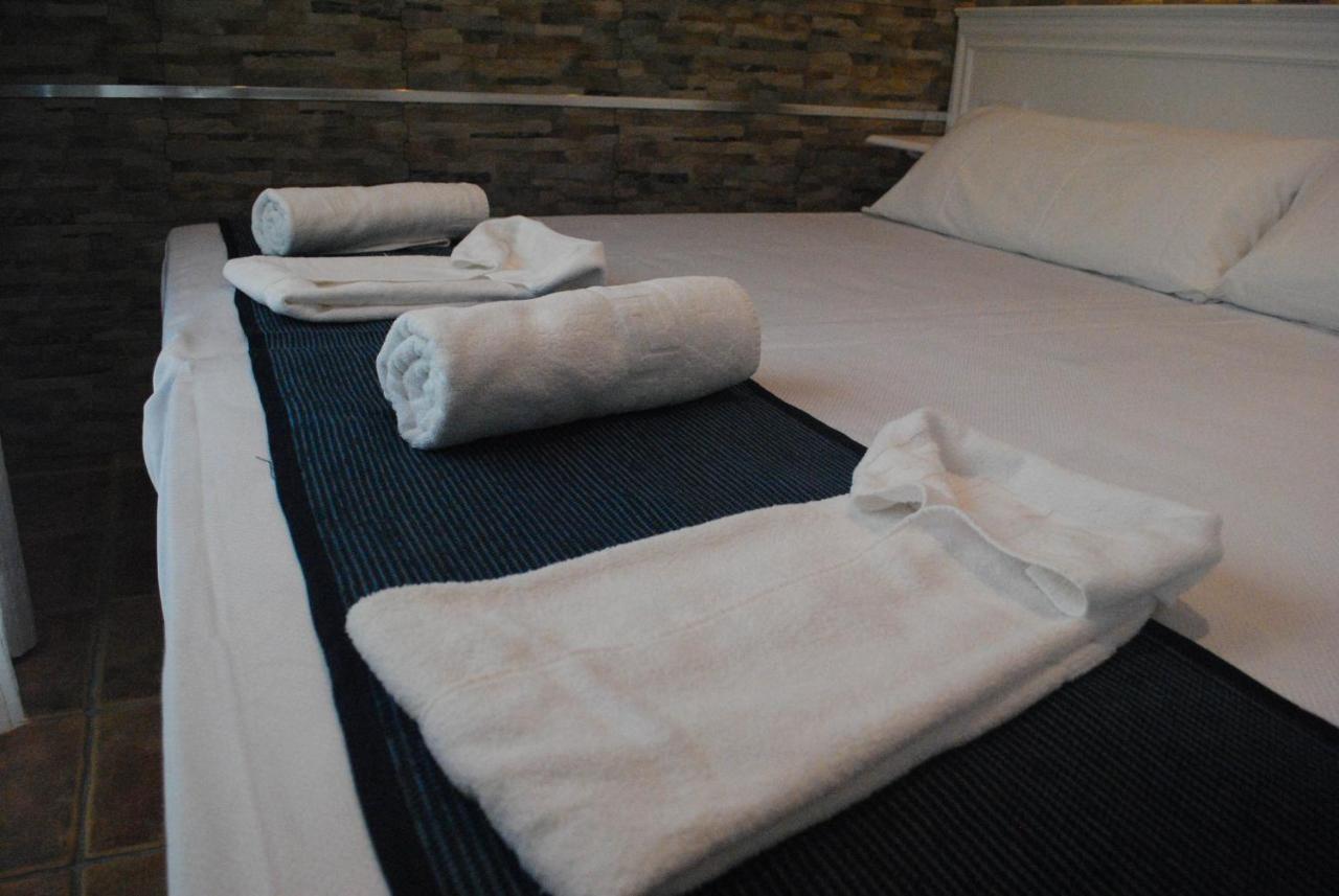 Hostal Costa De La Luz Conil De La Frontera Eksteriør billede