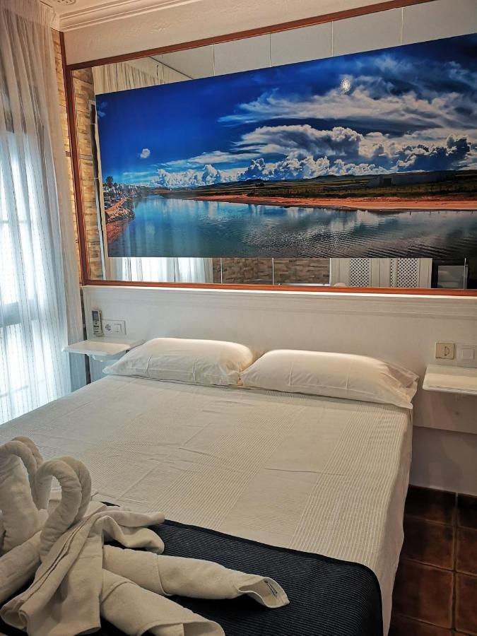 Hostal Costa De La Luz Conil De La Frontera Eksteriør billede