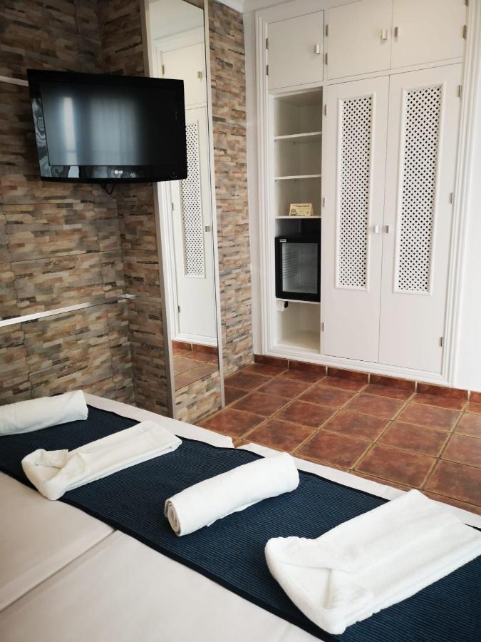 Hostal Costa De La Luz Conil De La Frontera Eksteriør billede