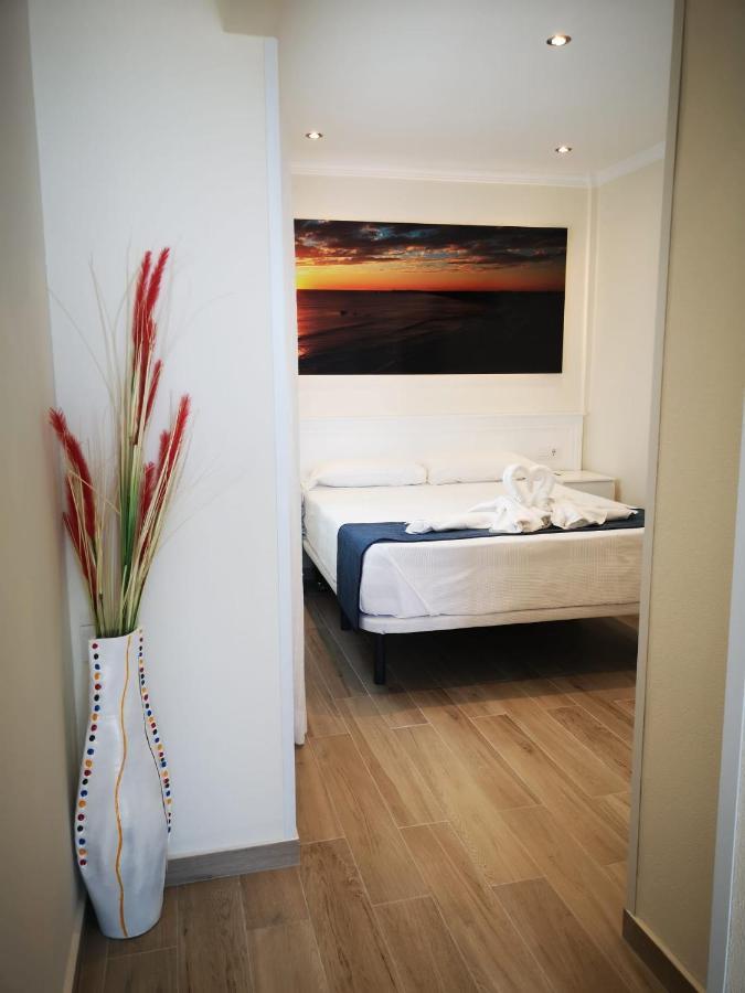 Hostal Costa De La Luz Conil De La Frontera Eksteriør billede