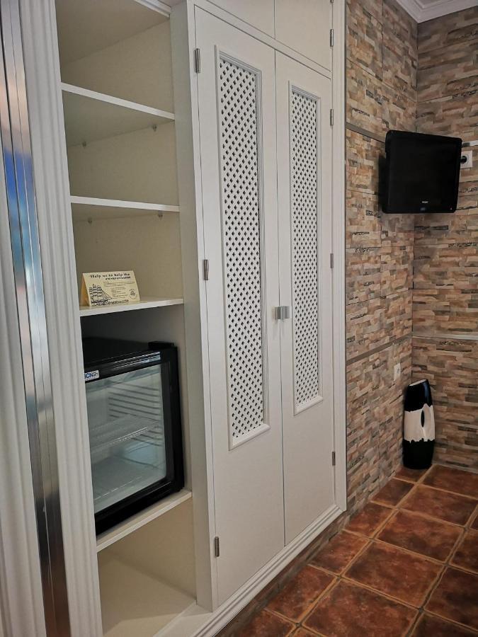 Hostal Costa De La Luz Conil De La Frontera Eksteriør billede