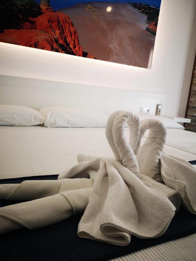 Hostal Costa De La Luz Conil De La Frontera Eksteriør billede